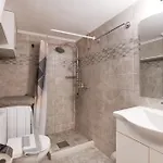 Oino Apartment *