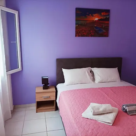 Apartman Oino *